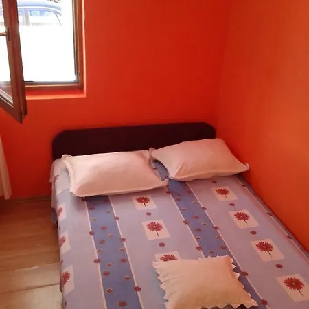 Roza * Rogoznica (Sibenik-Knin)